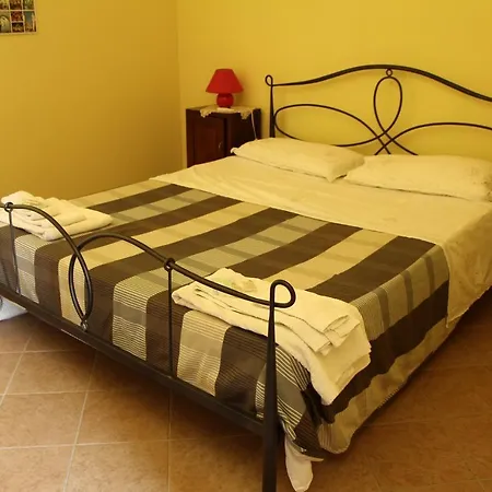 Li Fichi Alezio/gallipoli