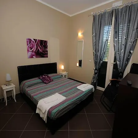 Li Fichi Alezio/gallipoli فندق مبيت وإفطار 4*
