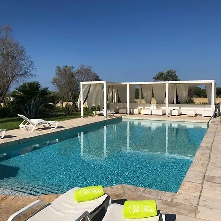 Li Fichi Alezio/gallipoli فندق مبيت وإفطار أليزيو